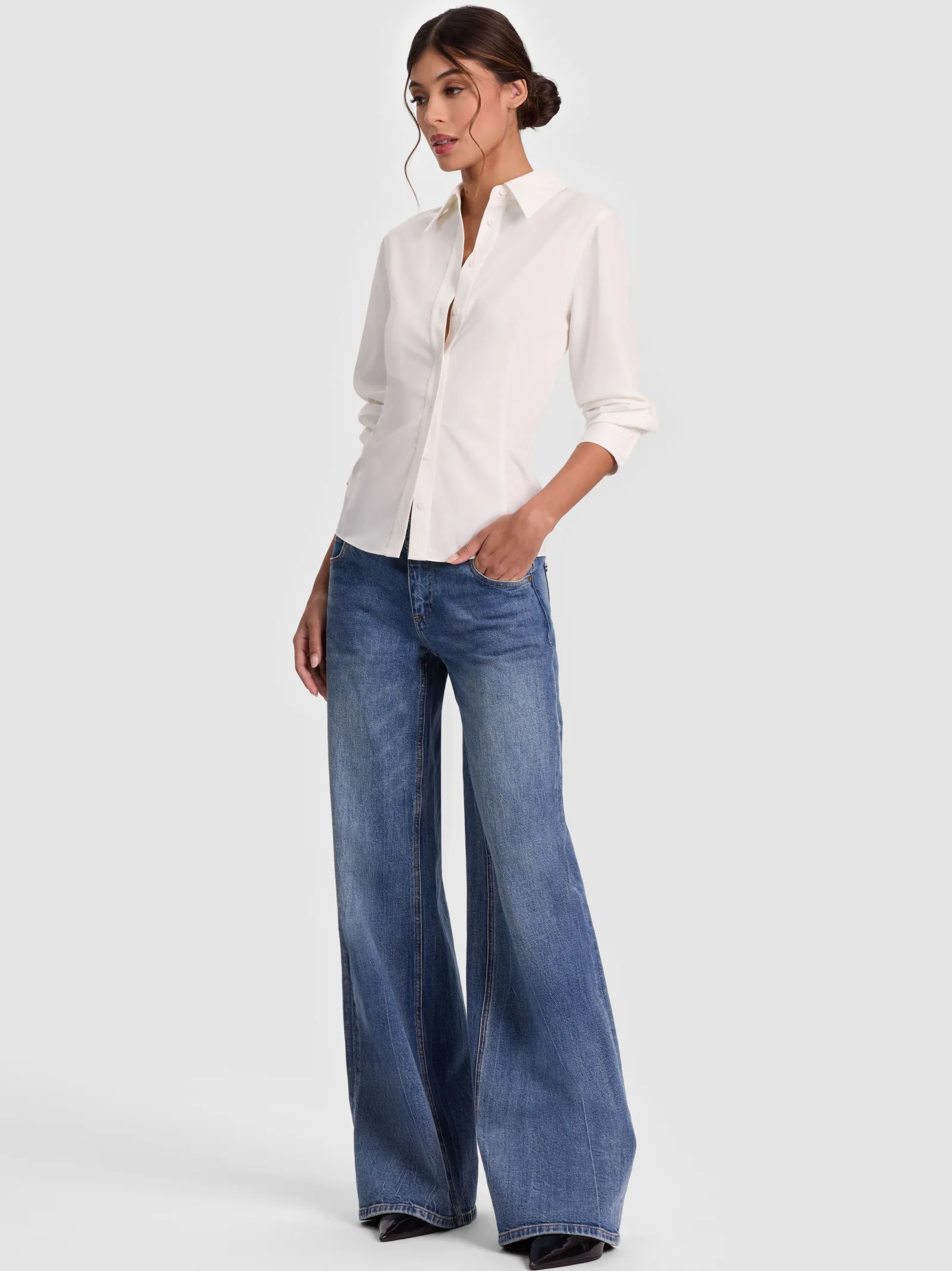 Alice and Olivia BLOUSES*AMELIA BUTTON DOWN WITH LACE UP BACK