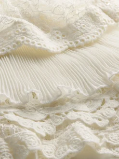 Alice and Olivia CROP TOPS*DELAINA TOP WITH RUFFLE CUFF