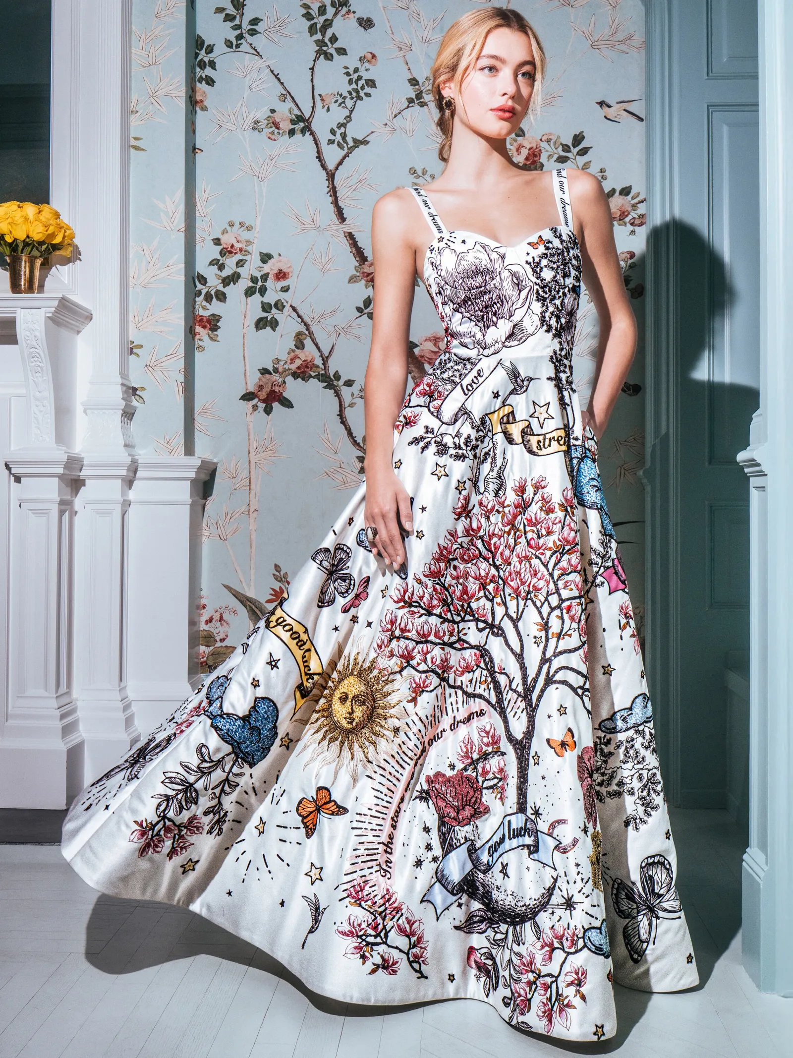 Alice and Olivia MAXI*FIA EMBELLISHED MAXI GOWN