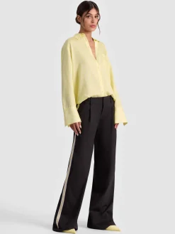 Alice and Olivia BLOUSES*FINELY PINSTRIPED BUTTON DOWN
