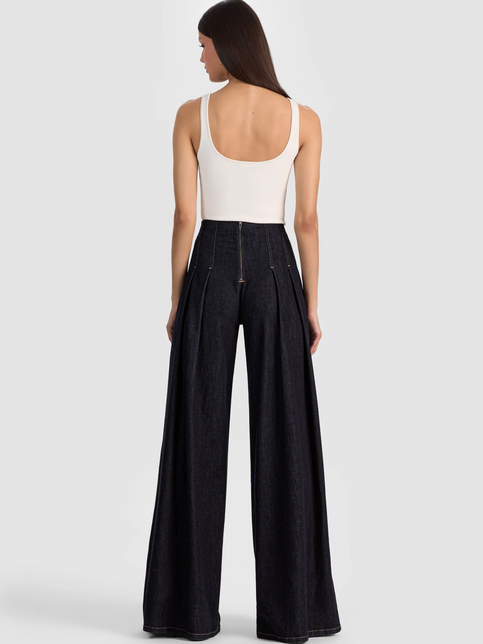 Alice and Olivia FEATURED SHOPS*HENRY PLEATED DENIM PANT