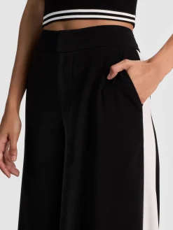 Alice and Olivia WIDE LEG*NESSI TROUSER WITH SIDE STRIPE