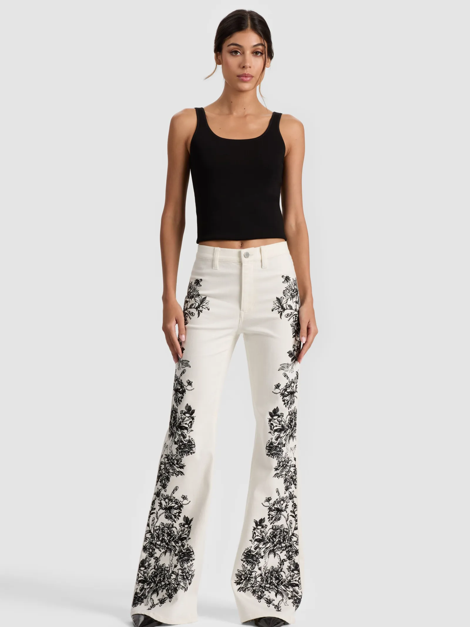 Alice and Olivia JEANS*SB EMBROIDERED JEAN