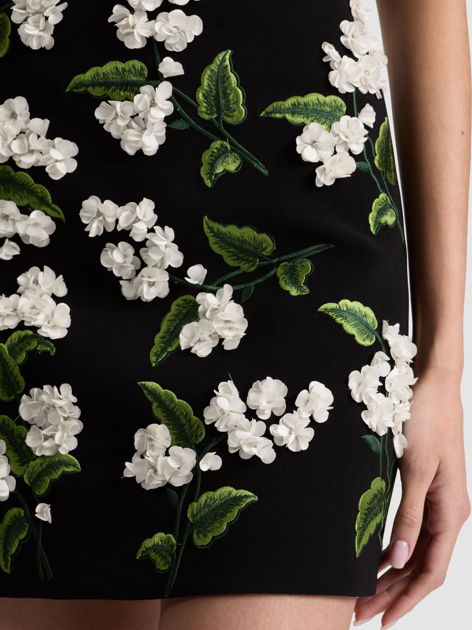 Alice and Olivia MINI*VELIA EMBELLISHED MINI GOWN